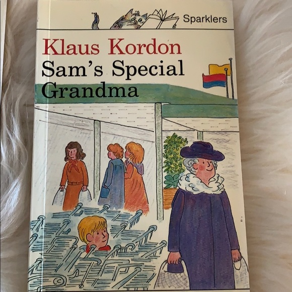 SALE!! Young readers novellas set of 7.   YA - Picture 10 of 16